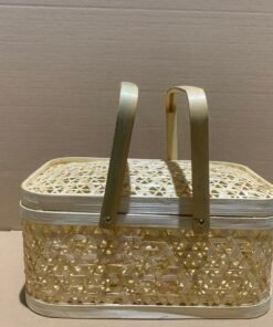 Hộp chữ nhật hoa thị màu trắng - TRE0113
