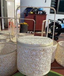 Hộp to hoa thị trắng có quai xách - TRE0133