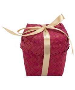 Hộp quà vuông màu đỏ - TRE0169